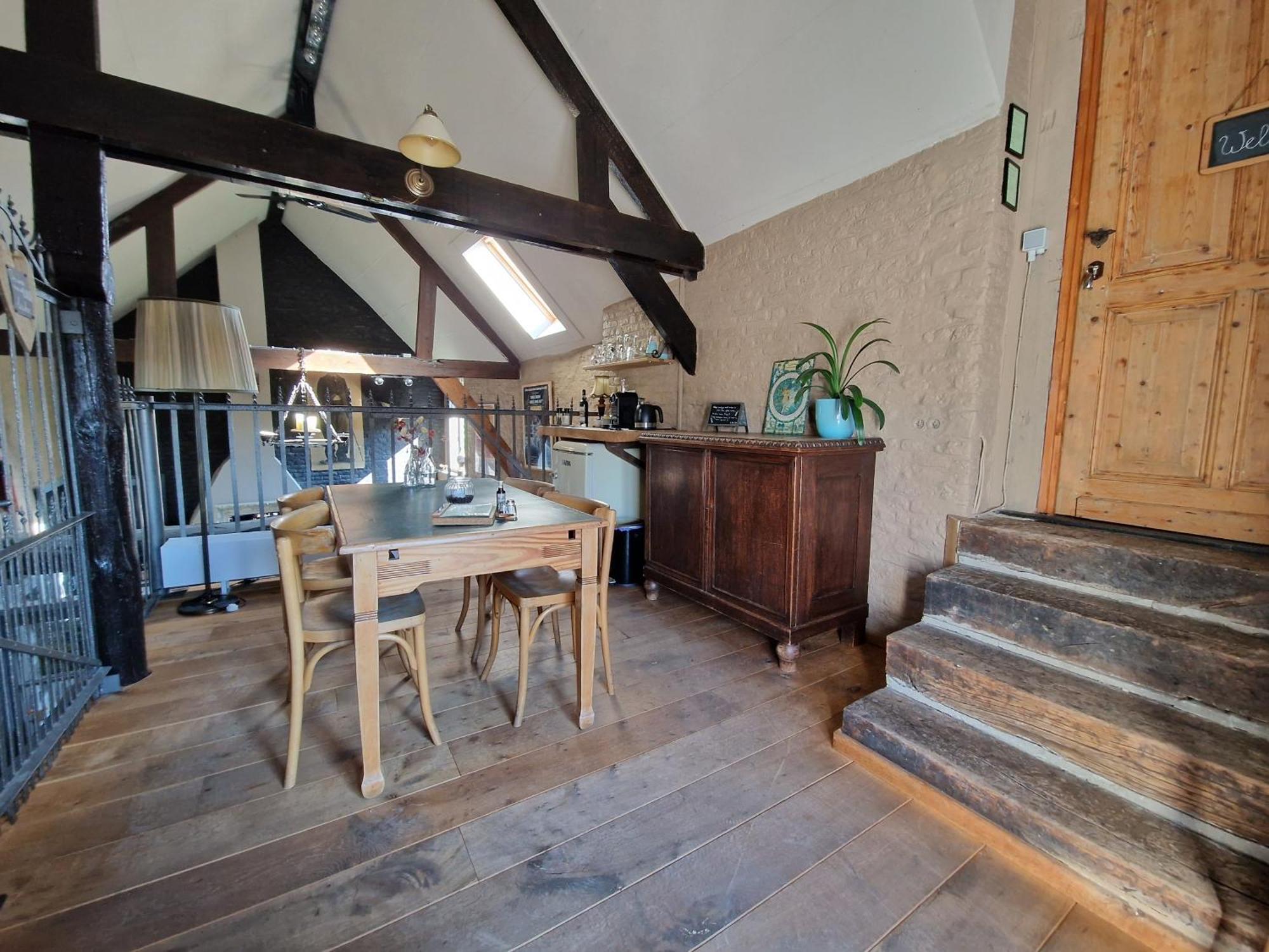 Een Vleugje Wellness In De Voerstreek - Bed & Brocante Onder De Poort Voeren Esterno foto